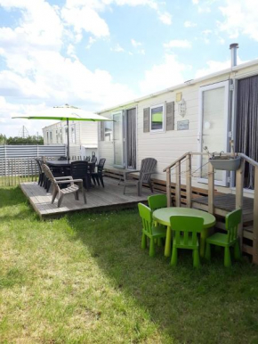 Luxe vakantiechalet met omheinde tuin Bredene 6pers (2572)